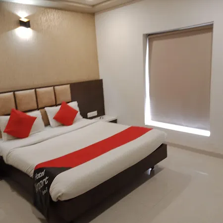 Hotel Airport Inn One-3
